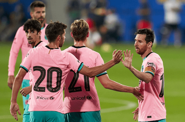  博洛尼亚中场核心梅开二度，助球队客场掀翻卫冕冠军